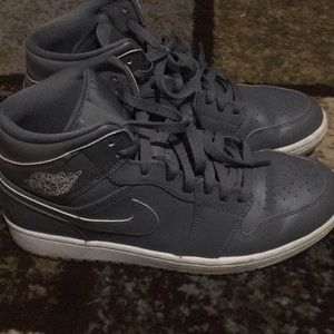 Jordan Retro 1s